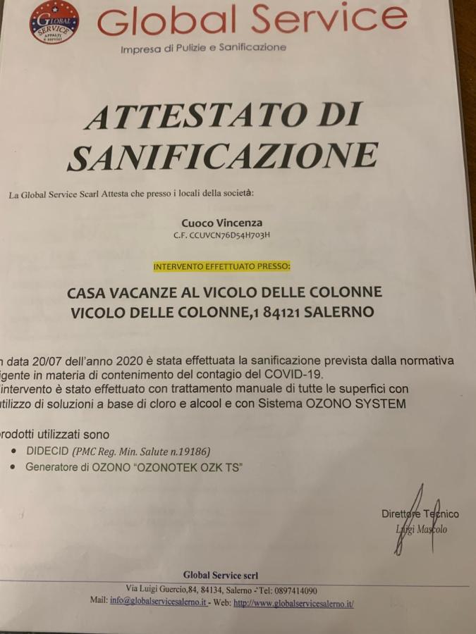 Casa Vacanza "Al Vicolo Delle Colonne" Salerno Exterior foto